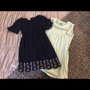Two old navy dress lot